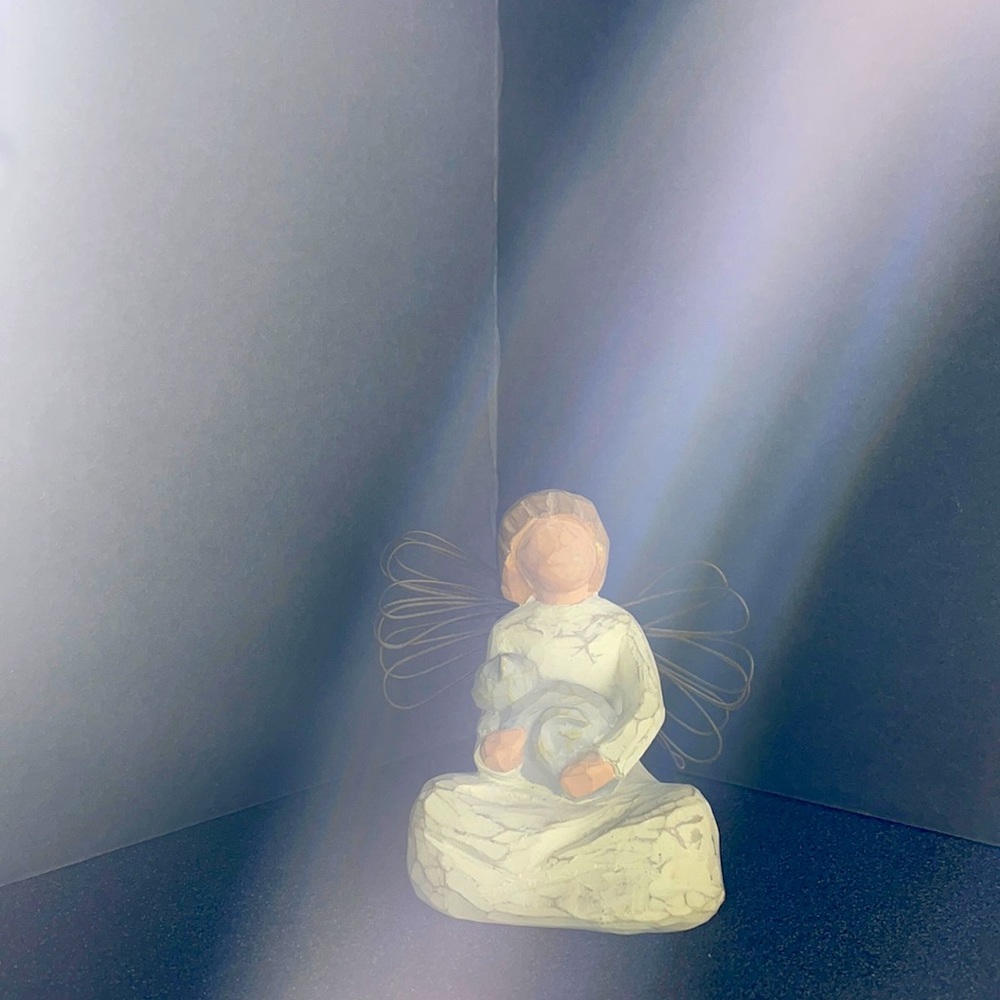 VTG 2000 "Angel of Kindness" Willow Tree Sculpture Figurine. Cat from heaven...